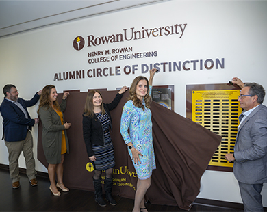 2025 circle of distinction awardees unveiling plaques